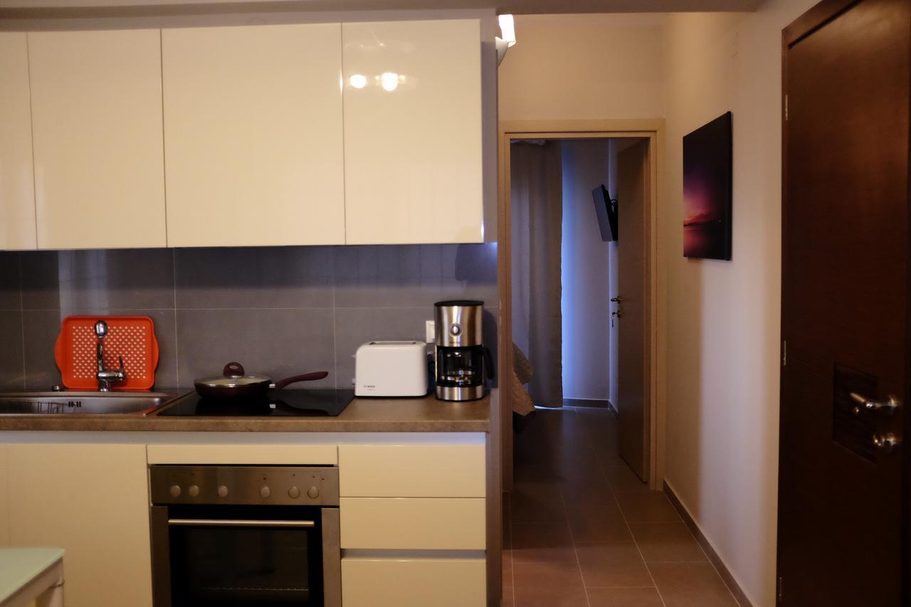 Kamares Luxury Apartments Kalligoni Exteriör bild